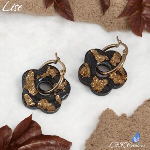 Lisa créoles fleurs dorées, résine marron et acier inoxydable or (hypoallergéniques)