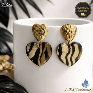 Élisa boucles d'oreilles motif zèbre des cœurs en papier calligraphié et acier inoxydable doré. Un bijou artisanal, léger et hypoallergénique.