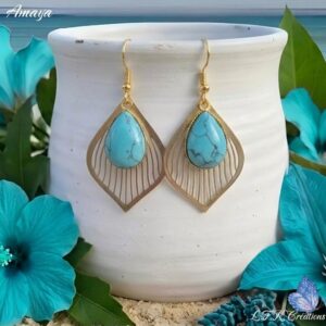 Amaya boucles gouttes or, Détail de la pierre fine Turquoise de 2cm sur monture en acier inoxydable doré L.F.K Créations.